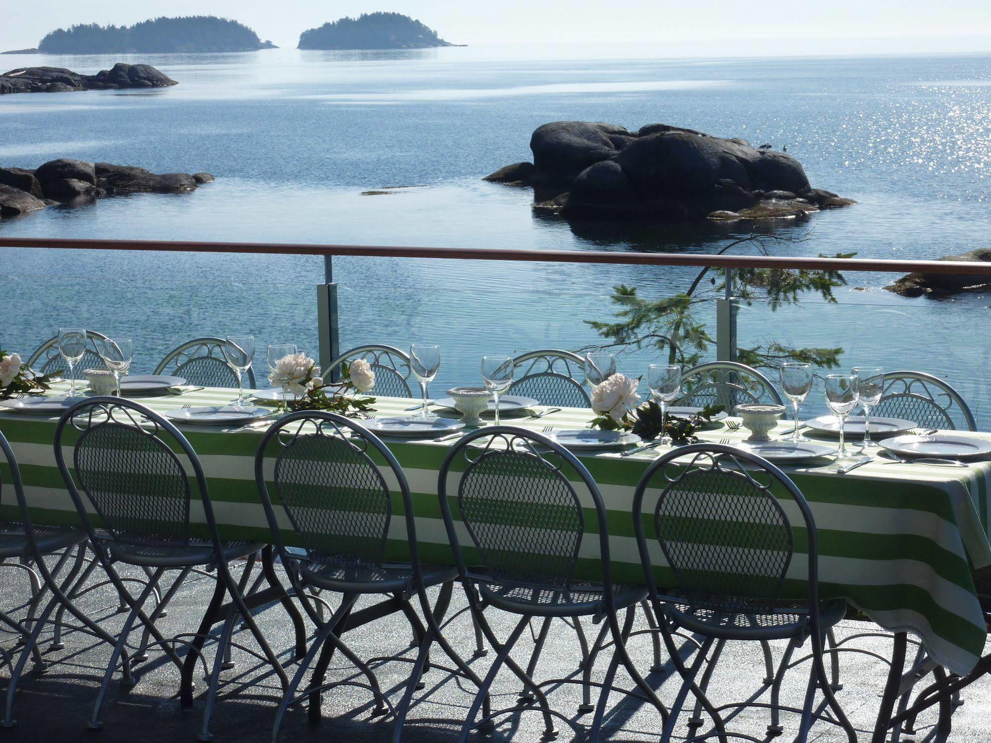 Pointhouse Suites On Sargeant Bay Halfmoon Bay Ngoại thất bức ảnh