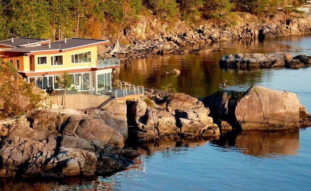 Pointhouse Suites On Sargeant Bay Halfmoon Bay Ngoại thất bức ảnh